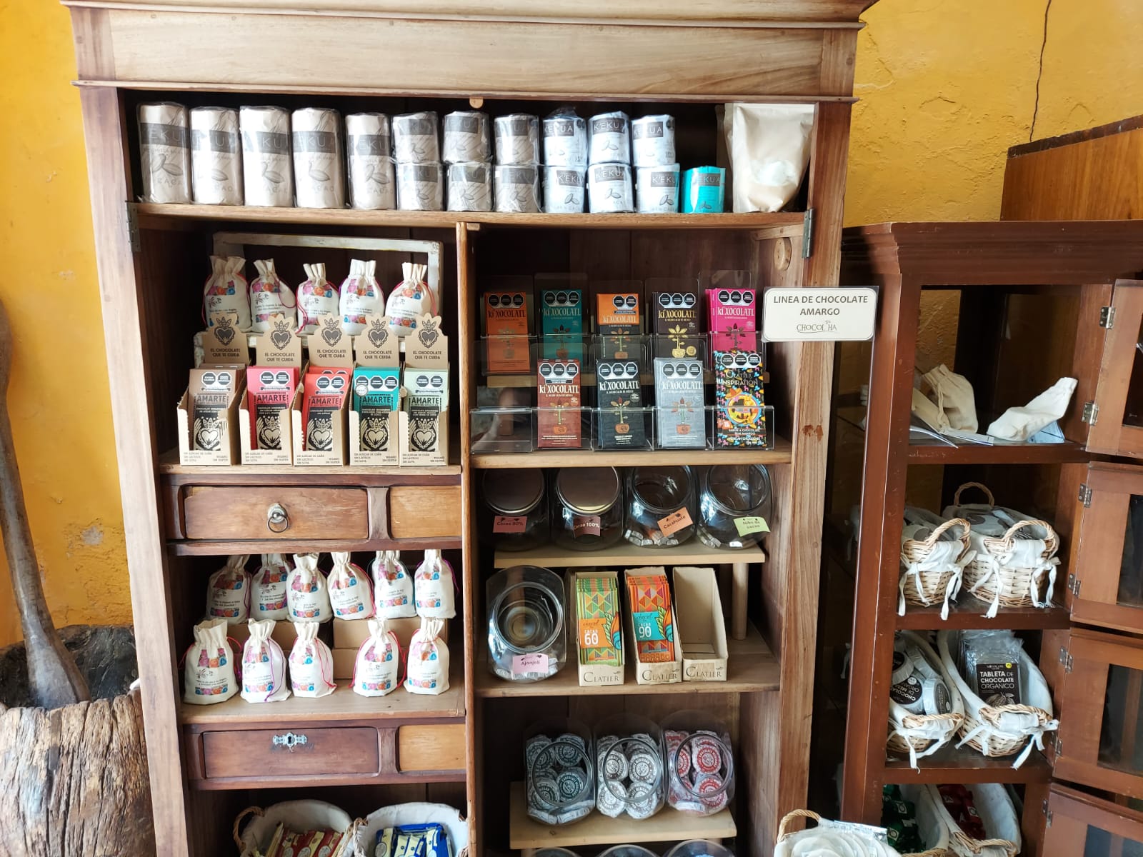 Fromthewallstothetable Cacao workshop at Bastión — Maya Tuya
