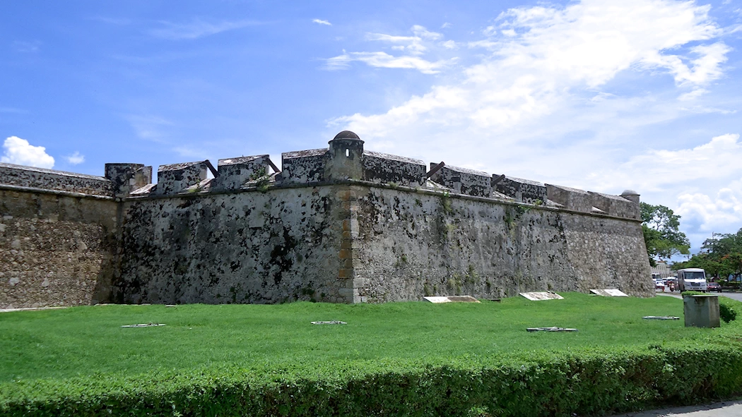 Baluarte San Carlos, Campeche walls
